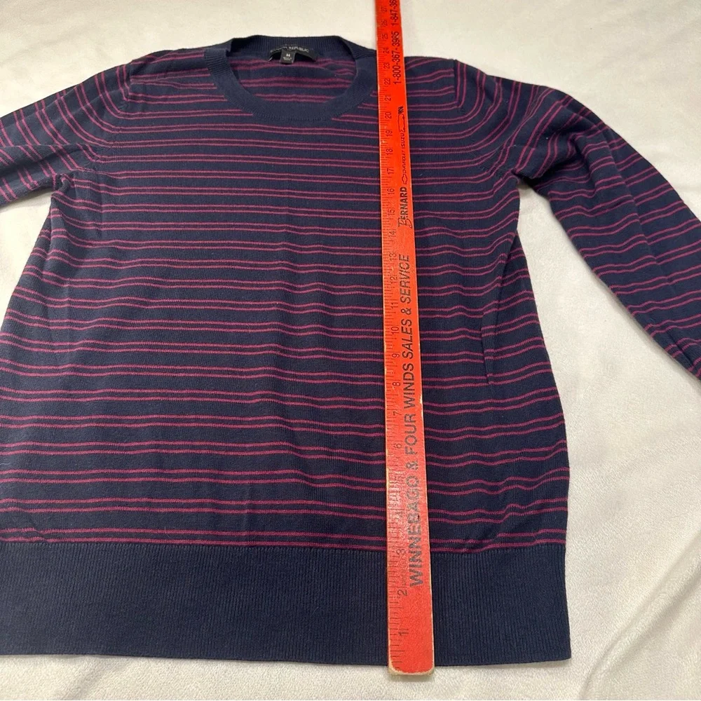 Banana Republic Men's Striped Crewneck Sweater - Navy and Red‎
